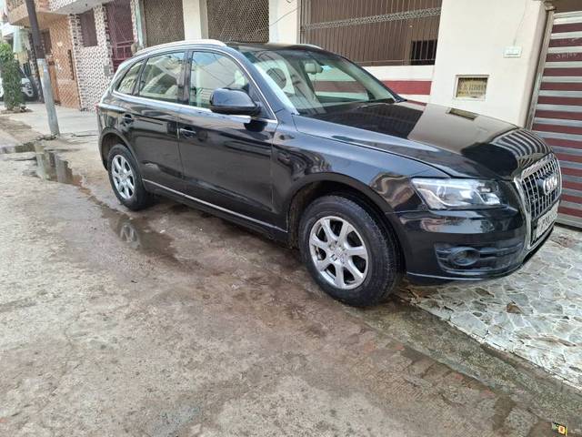 https://images10.gaadi.com/usedgaadi-sellcar/UsedCar/e5a89879a/fe4ea5e2-5594-4429-92c2-84ab76660f6f.jpg?imwidth=6400