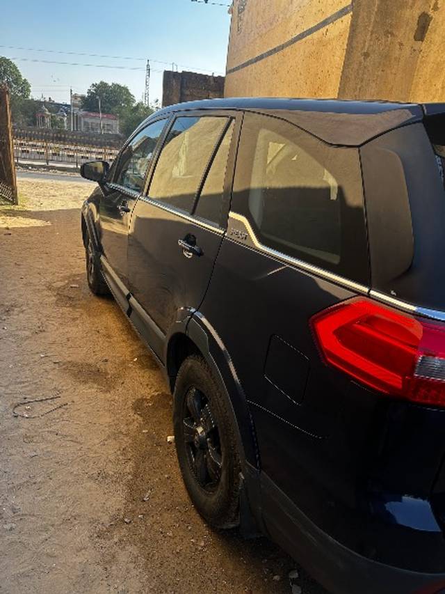 https://images10.gaadi.com/usedgaadi-sellcar/UsedCar/e5a92f14a/70873847-039d-4df2-974c-be77fb316d8a.jpeg?imwidth=6402