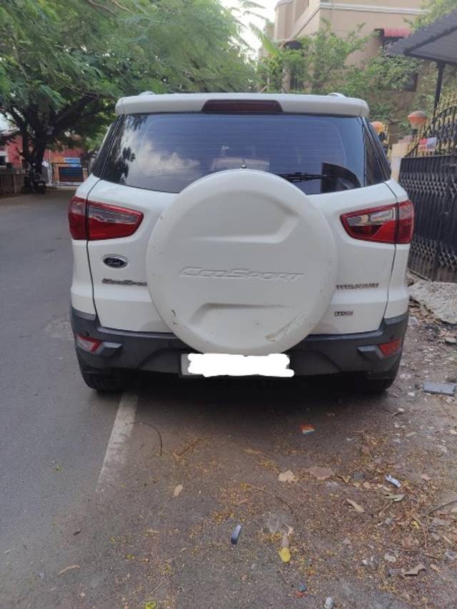 https://images10.gaadi.com/usedgaadi-sellcar/UsedCar/e5a9fa7aa/1433d1b9-ba8b-4ace-a87b-996cc4a50165.jpeg?imwidth=6401