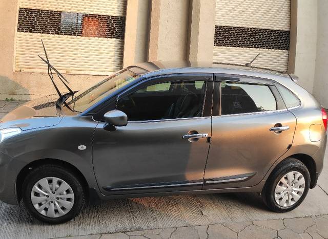 https://images10.gaadi.com/usedgaadi-sellcar/UsedCar/e5aadb81a/8a3155c3-ebae-41ca-8289-3efbaebd3904.jpeg?imwidth=6400