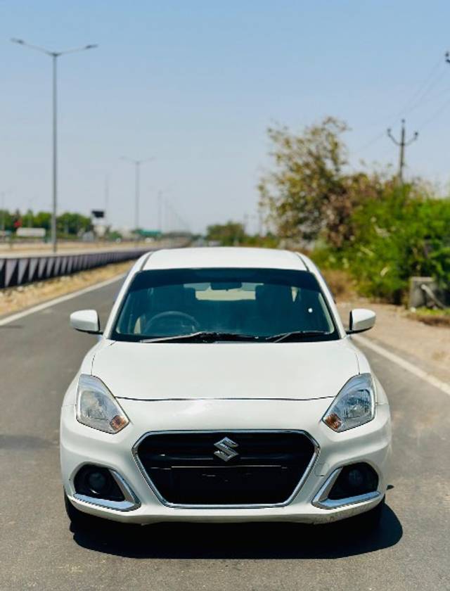 https://images10.gaadi.com/usedgaadi-sellcar/UsedCar/e5aaeb22a/a1e595ce-7520-47fb-9e91-5380a48a2e74.jpeg?imwidth=6400
