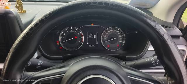 https://images10.gaadi.com/usedgaadi-sellcar/UsedCar/e5ab2987a/6b55d819-85b0-4445-997f-4debdde4b8a9.jpg?imwidth=6402
