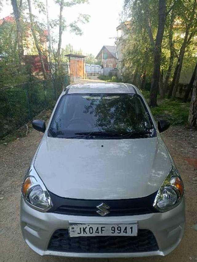 https://images10.gaadi.com/usedgaadi-sellcar/UsedCar/e5ab8580a/9f293458-08e2-4bac-b1af-93c47e4b19fa.jpg?imwidth=6400