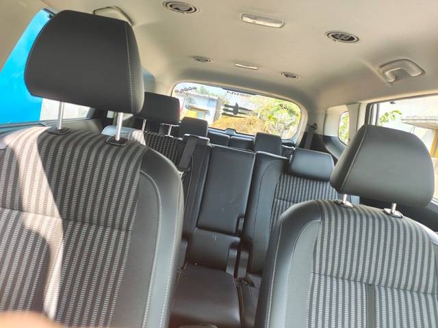 https://images10.gaadi.com/usedgaadi-sellcar/UsedCar/e5ab93e3a/9b335997-83dd-4e7e-95da-9c0f07c65ea8.jpeg?imwidth=6401