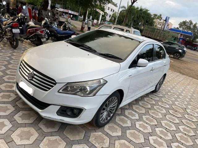 https://images10.gaadi.com/usedgaadi-sellcar/UsedCar/e5ac6347a/1d540542-3887-4d0c-9a77-b135082faf83.jpeg?imwidth=6400