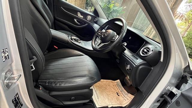 https://images10.gaadi.com/usedgaadi-sellcar/UsedCar/e5ac661da/98202177-f8af-44a0-9c25-be8fa4a1c278.jpeg?imwidth=6401