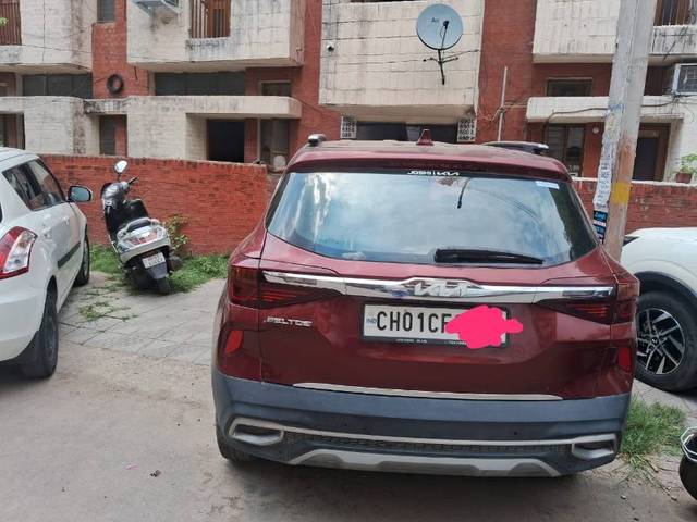 https://images10.gaadi.com/usedgaadi-sellcar/UsedCar/e5aca288a/32532079-910a-4cbc-8e89-83f48e2d576c.jpg?imwidth=6402