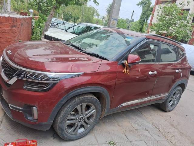 https://images10.gaadi.com/usedgaadi-sellcar/UsedCar/e5aca288a/3bd053c5-c9f7-4057-9871-b16f148c1e72.jpg?imwidth=6401