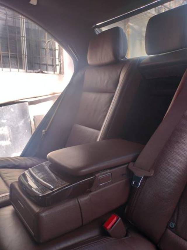 https://images10.gaadi.com/usedgaadi-sellcar/UsedCar/e5acd487a/1325b3fc-2f70-4a2b-bb5c-5ac715180b19.jpg?imwidth=6402