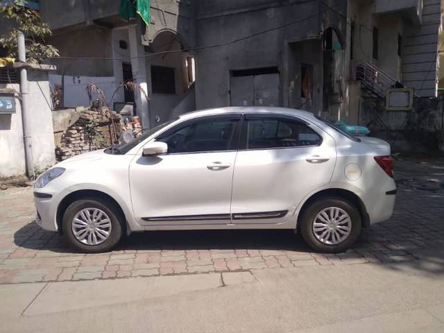 https://images10.gaadi.com/usedgaadi-sellcar/UsedCar/e5ad49c7a/7600f63b-861d-41e4-a591-05d0208ba096.jpg?imwidth=6401