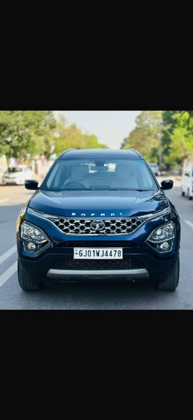 https://images10.gaadi.com/usedgaadi-sellcar/UsedCar/e5add3fca/451e7cca-af6b-4d98-bc16-f2069714ccad.png?imwidth=6400