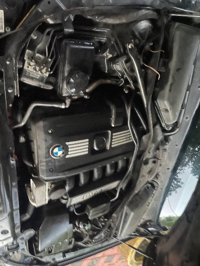 https://images10.gaadi.com/usedgaadi-sellcar/UsedCar/e5ae5aa2a/13e30f7f-3320-4f87-a70a-11b3b4b9137f.jpeg?imwidth=6402
