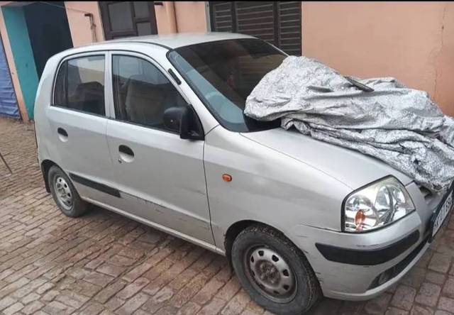 https://images10.gaadi.com/usedgaadi-sellcar/UsedCar/e5ae5fd5a/1ad7a0e7-d3ec-4faa-84fa-6c2c99dc825c.jpg?imwidth=6402