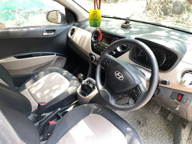 https://images10.gaadi.com/usedgaadi-sellcar/UsedCar/e5aed161a/3f4d517d-4cb5-430d-99b8-799e8b44a478.jpeg?imwidth=6402