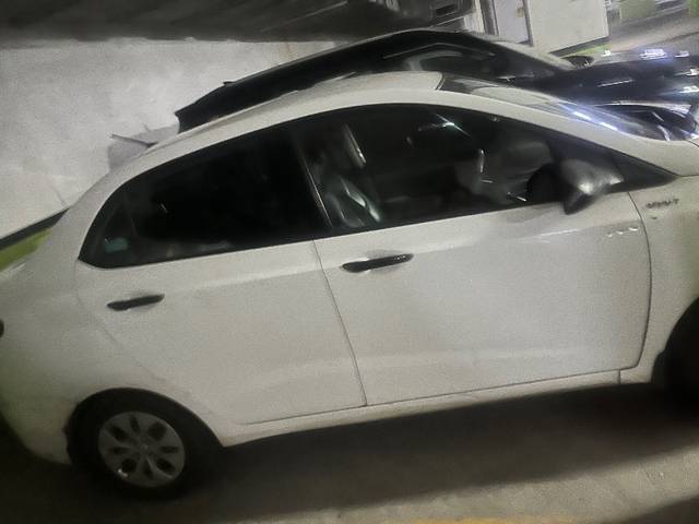 https://images10.gaadi.com/usedgaadi-sellcar/UsedCar/e5af0003a/01743276-33d1-4457-8779-bdfcbe5326cc.jpeg?imwidth=6401