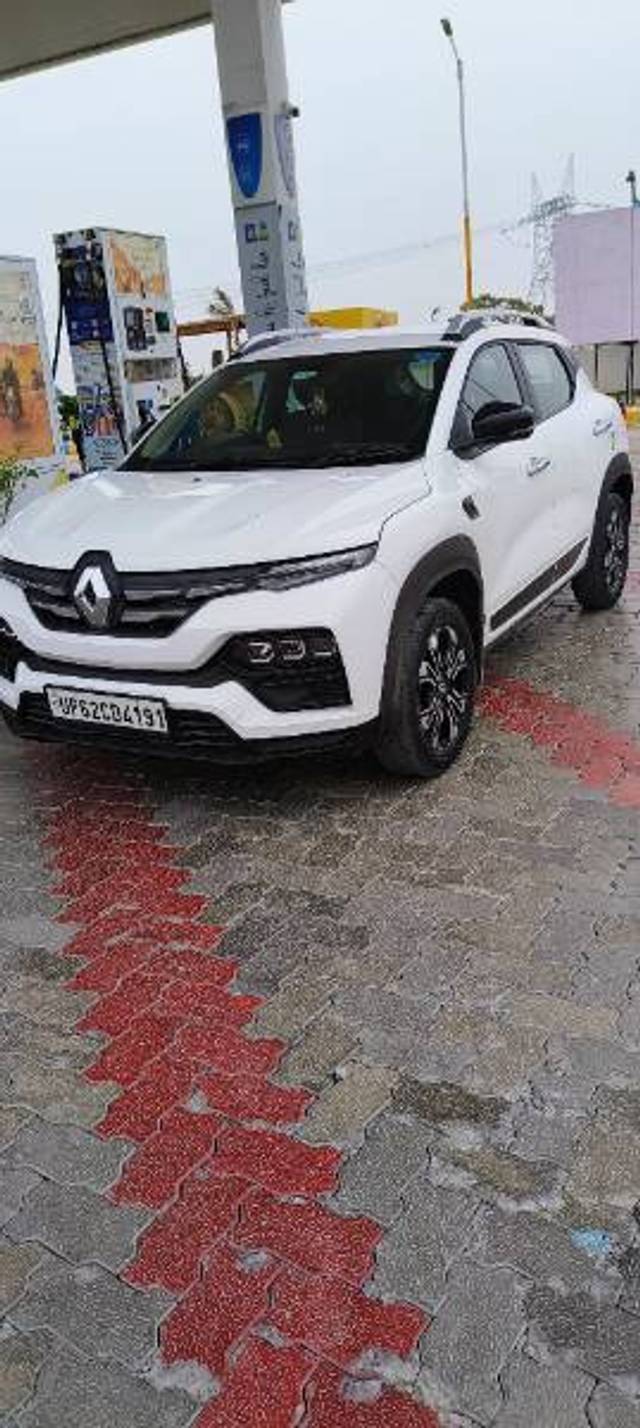 https://images10.gaadi.com/usedgaadi-sellcar/UsedCar/e5af0e14a/1ff45a3d-e962-4202-9436-84e356f88a9f.jpg?imwidth=6401