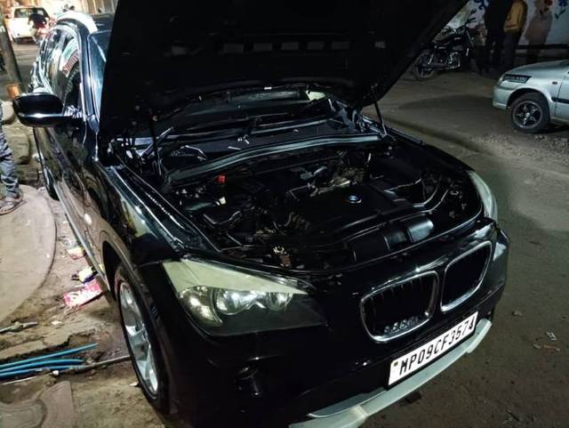 https://images10.gaadi.com/usedgaadi-sellcar/UsedCar/e5af3068a/4e6bde2f-bf84-4a3a-9dbe-2565d8894bbe.jpg?imwidth=6402