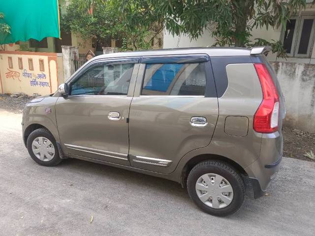 https://images10.gaadi.com/usedgaadi-sellcar/UsedCar/e5af80e0a/34cd2e16-f207-454f-a3b1-9e37416b24e0.jpg?imwidth=6402