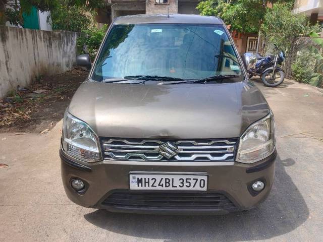 https://images10.gaadi.com/usedgaadi-sellcar/UsedCar/e5af80e0a/e2ab0443-e1fd-4b59-9ea3-cda79487c3bd.jpg?imwidth=6400