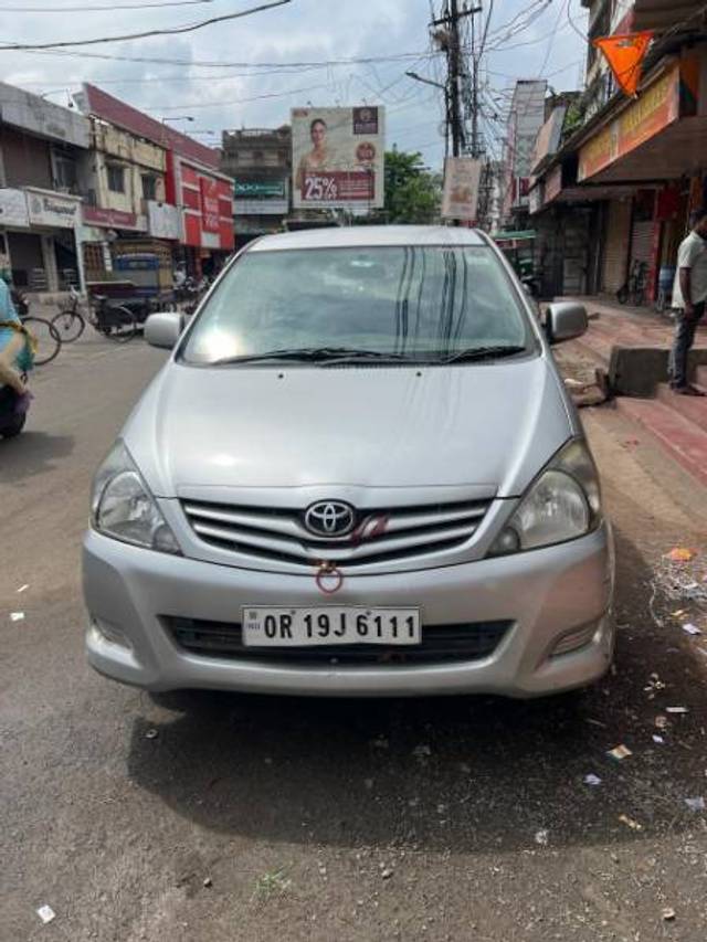 https://images10.gaadi.com/usedgaadi-sellcar/UsedCar/e5af95a8a/c8191322-63c8-4bea-b85a-3ae7d1bfd966.jpg?imwidth=6400