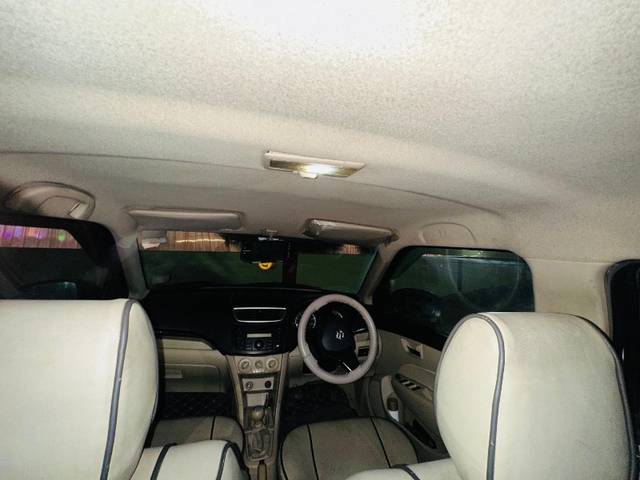 https://images10.gaadi.com/usedgaadi-sellcar/UsedCar/e5b00e97a/05da914d-99d4-47cb-bc75-2dc02cc69335.jpeg?imwidth=6401