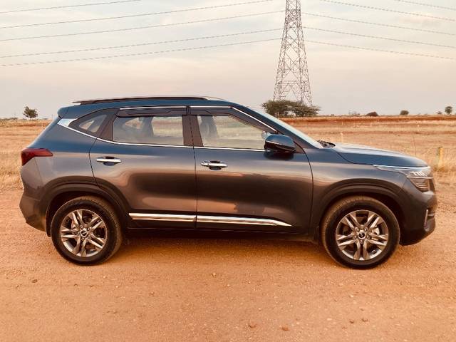 https://images10.gaadi.com/usedgaadi-sellcar/UsedCar/e5b08e28a/bbeeb9e5-c4cf-40d1-8a8f-3ffb313aa0a3.jpeg?imwidth=6401