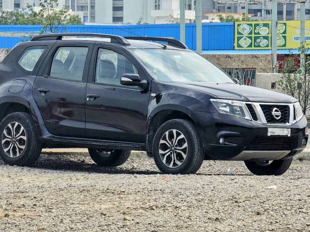 https://images10.gaadi.com/usedgaadi-sellcar/UsedCar/e5b0d606a/fc8687aa-8a80-413d-b472-25a37ced817d.jpeg?imwidth=6401