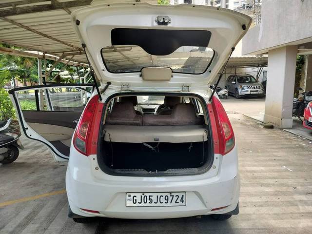 https://images10.gaadi.com/usedgaadi-sellcar/UsedCar/e5b11ff1a/59529239-ae03-47e8-9a12-fd91e8114546.jpg?imwidth=6402
