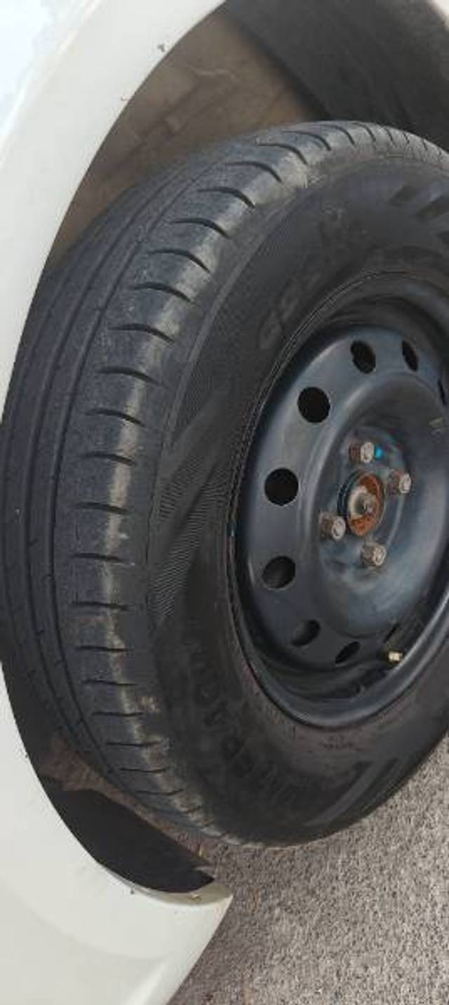 https://images10.gaadi.com/usedgaadi-sellcar/UsedCar/e5b12a73a/8828ae29-f93d-472d-bd34-3ff1d870fbaa.jpg?imwidth=6401