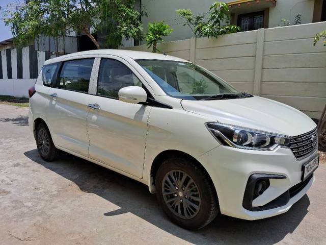 https://images10.gaadi.com/usedgaadi-sellcar/UsedCar/e5b13c2aa/7c5f1186-832b-49df-9dcf-6a5ddab6d254.jpg?imwidth=6400
