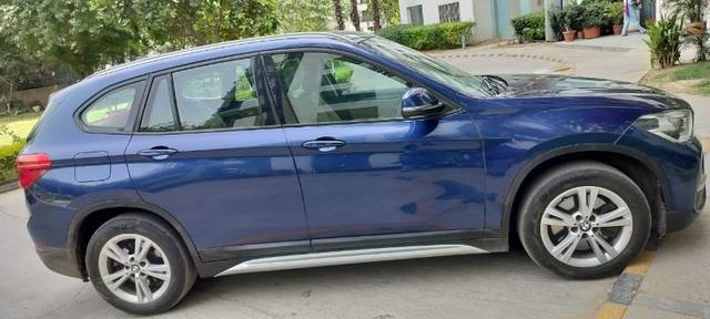 https://images10.gaadi.com/usedgaadi-sellcar/UsedCar/e5b2333aa/0c233381-4d0a-4a5e-97e4-641563390edf.jpeg?imwidth=6400