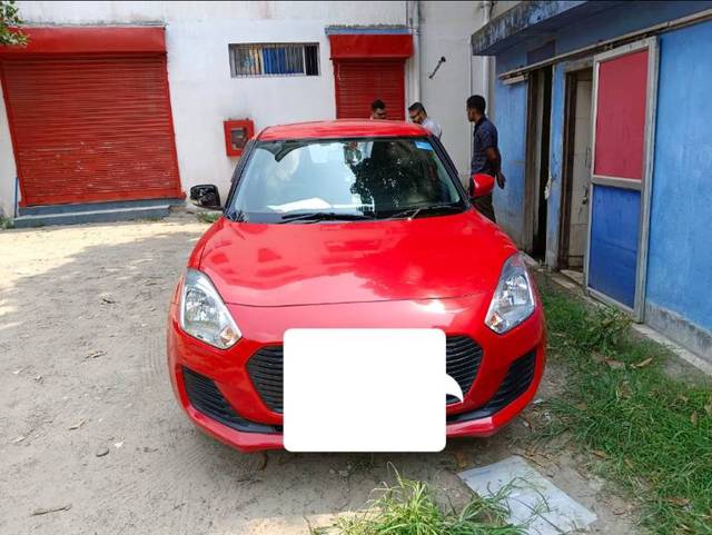 https://images10.gaadi.com/usedgaadi-sellcar/UsedCar/e5b25bd2a/6a19c153-e21b-41f5-bc14-b9666fafa81c.jpg?imwidth=6400