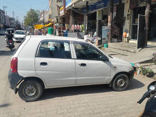 https://images10.gaadi.com/usedgaadi-sellcar/UsedCar/e5b29b35a/f7926518-3e5f-4c65-93c7-03c0bcf73e8a.jpg?imwidth=6402
