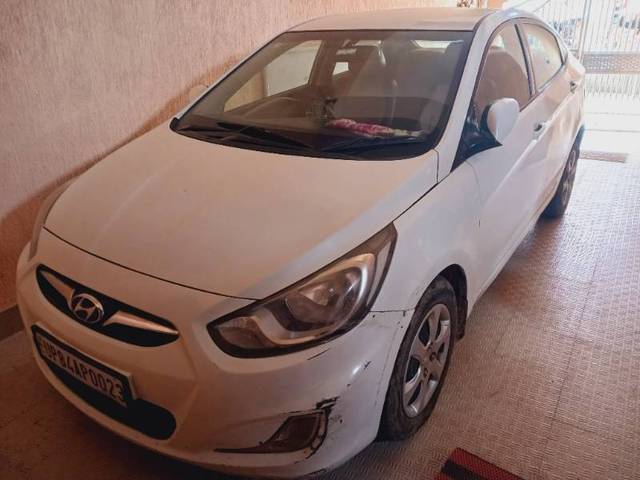 https://images10.gaadi.com/usedgaadi-sellcar/UsedCar/e5b2b990a/d0b253cd-c36f-4cc5-bd6d-4df429c6b82b.jpg?imwidth=6400
