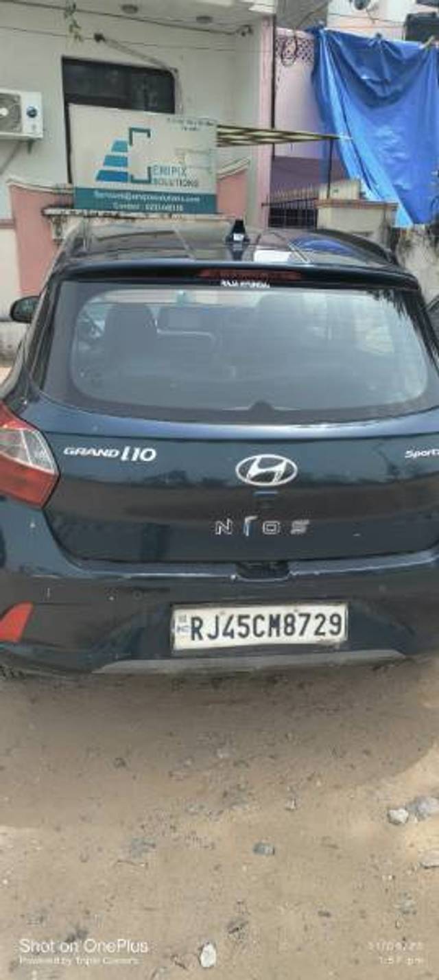https://images10.gaadi.com/usedgaadi-sellcar/UsedCar/e5b2d191a/aa6c0a17-bba6-46af-a8e5-9924a7f2f5b0.jpeg?imwidth=6401
