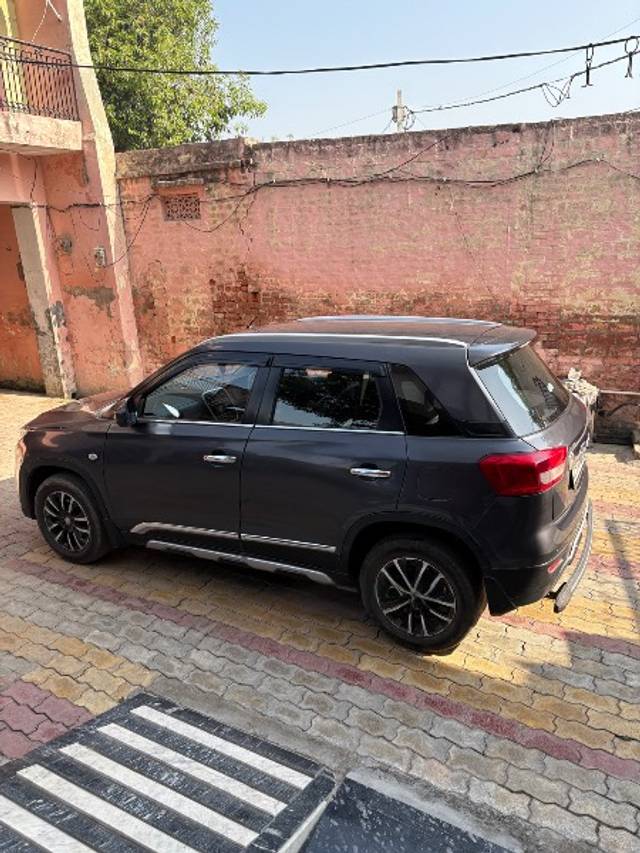 https://images10.gaadi.com/usedgaadi-sellcar/UsedCar/e5b33736a/f7ea6a19-ebd1-484f-b665-54d9cde1c8d1.jpeg?imwidth=6402