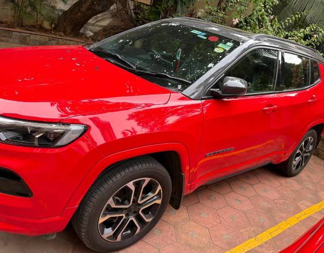 https://images10.gaadi.com/usedgaadi-sellcar/UsedCar/e5b43d3ea/ddae64c6-c468-473e-a92f-4edac768c889.jpg?imwidth=6400