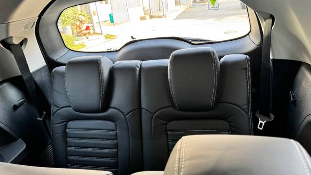 https://images10.gaadi.com/usedgaadi-sellcar/UsedCar/e5b47908a/1f17a2f5-6519-4bbc-9da9-edd9073d5fbf.jpeg?imwidth=6401