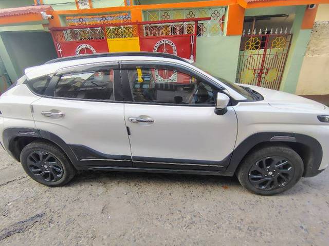 https://images10.gaadi.com/usedgaadi-sellcar/UsedCar/e5b4c67ca/49b0b3fa-9a7e-4337-846a-a2d5bbfedf0b.jpg?imwidth=6401