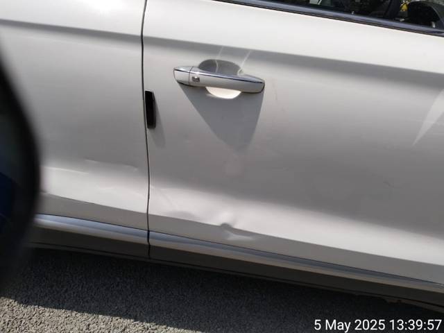 https://images10.gaadi.com/usedgaadi-sellcar/UsedCar/e5b4e4f9a/ac342890-e336-4c83-b4c1-63b838af9854.jpg?imwidth=6401