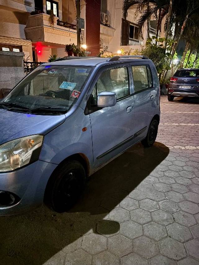 https://images10.gaadi.com/usedgaadi-sellcar/UsedCar/e5b4e825a/541cc765-d735-438b-b867-c24996a31cfe.jpeg?imwidth=6400