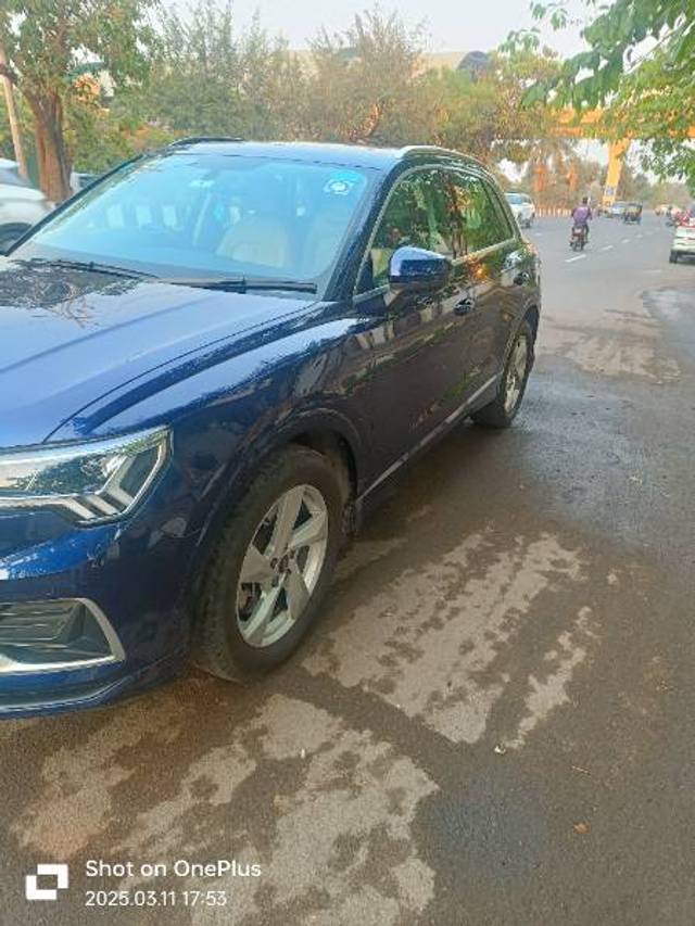 https://images10.gaadi.com/usedgaadi-sellcar/UsedCar/e5b5ab78a/457a08e4-b224-421c-988c-a24ca9634ece.jpg?imwidth=6401