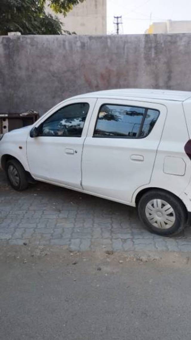 https://images10.gaadi.com/usedgaadi-sellcar/UsedCar/e5b5ca9aa/e4a20750-f8af-4a4b-b78e-5d0be05f5ab8.jpg?imwidth=6400