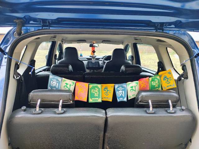 https://images10.gaadi.com/usedgaadi-sellcar/UsedCar/e5b5db9aa/595005b3-003e-4a7a-8780-79f8f5bc57f1.jpg?imwidth=6402