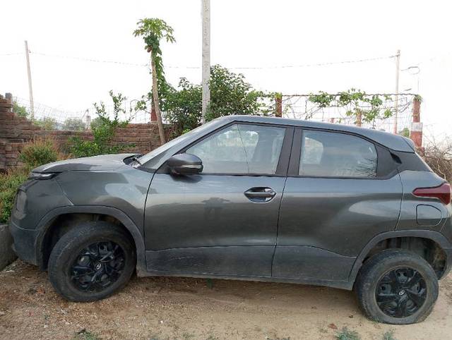 https://images10.gaadi.com/usedgaadi-sellcar/UsedCar/e5b6196ea/6f25d88a-da36-4b36-8313-c66d8412202f.jpg?imwidth=6400