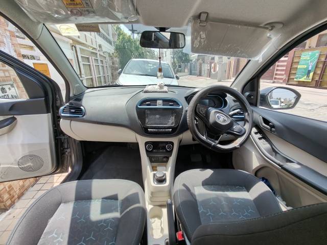 https://images10.gaadi.com/usedgaadi-sellcar/UsedCar/e5b6f95ca/944837f7-50bc-455a-b775-694952131af9.jpeg?imwidth=6402