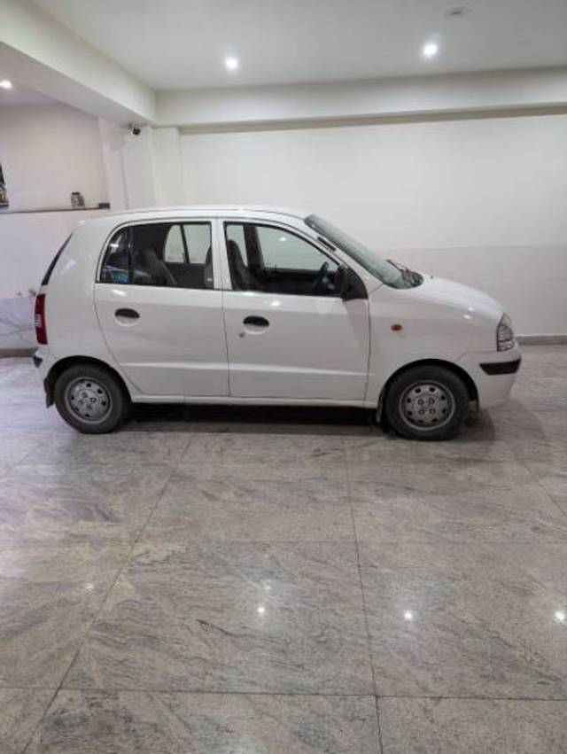https://images10.gaadi.com/usedgaadi-sellcar/UsedCar/e5b71027a/c236ea2e-0a53-4bbd-a5f0-52d6416c99eb.jpg?imwidth=6401