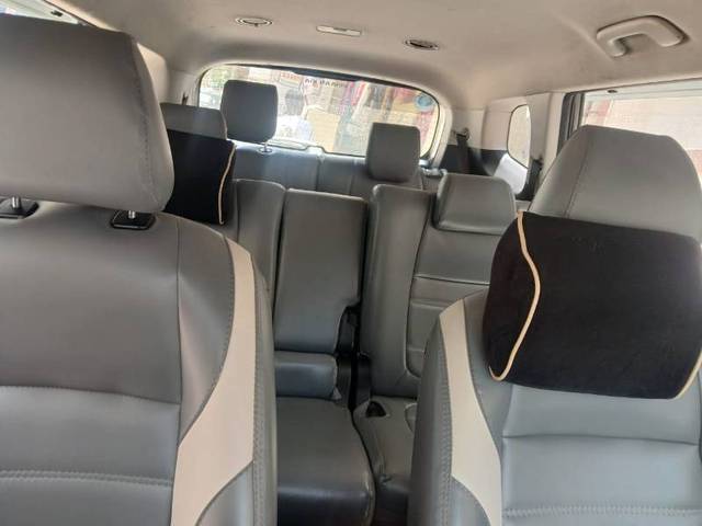https://images10.gaadi.com/usedgaadi-sellcar/UsedCar/e5b71477a/a5198e5f-7378-4020-8dee-87c5e25d7398.jpeg?imwidth=6402