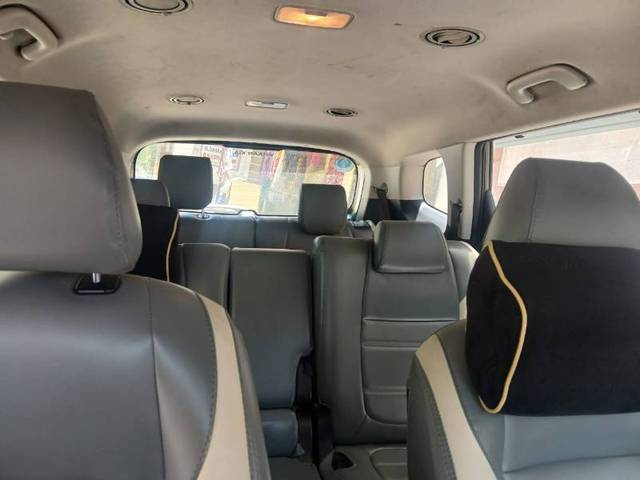 https://images10.gaadi.com/usedgaadi-sellcar/UsedCar/e5b71477a/baa4a46d-4c2f-4269-acb7-907604f448db.jpeg?imwidth=6401