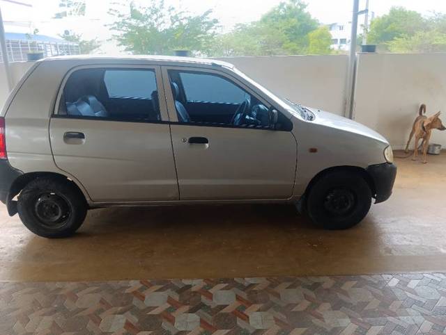 https://images10.gaadi.com/usedgaadi-sellcar/UsedCar/e5b7e3c5a/2f7dff71-7c9f-4c56-be05-9e300c0b614e.jpg?imwidth=6402